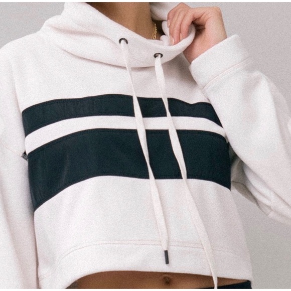 1 LEFT! SOFT Striped Velour Cropped Sweatshirt - Picture 5 of 10